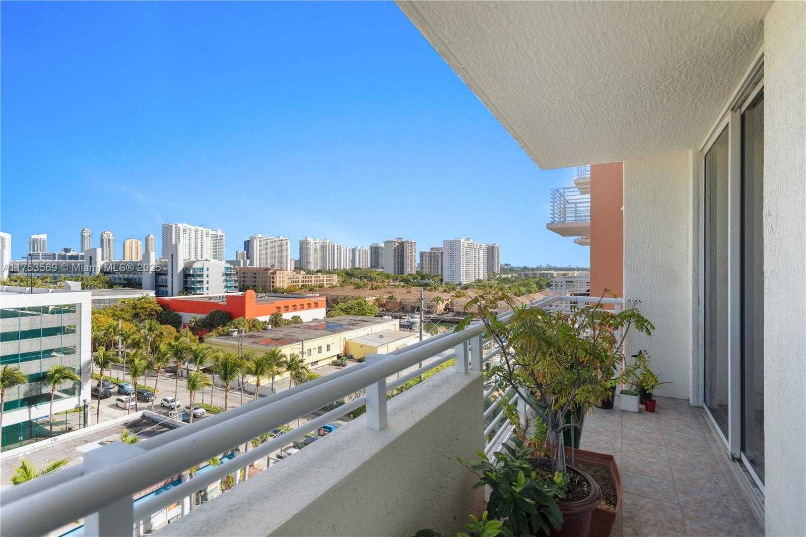 Small Image of 18800 NORTH EAST 29TH AVE #906, Aventura Number 17