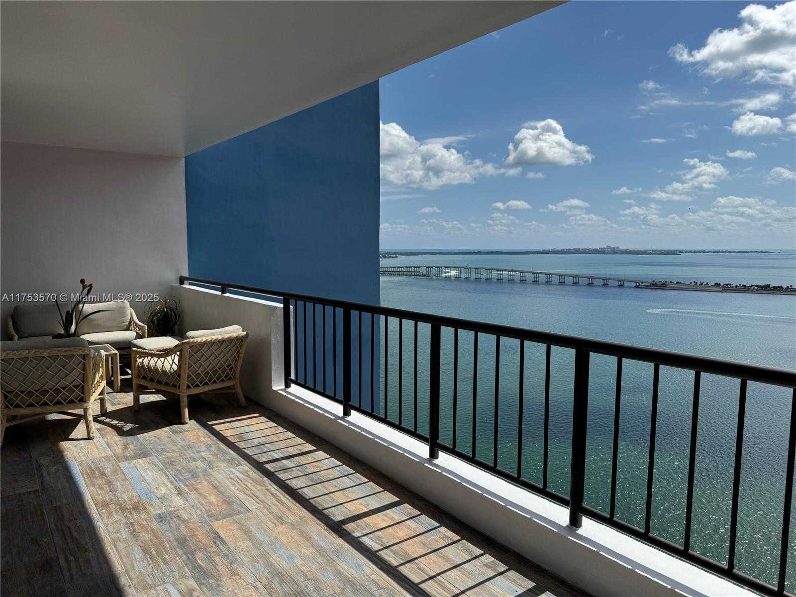 Small Image of 1581 BRICKELL AVE #PH-105, Miami Number 18
