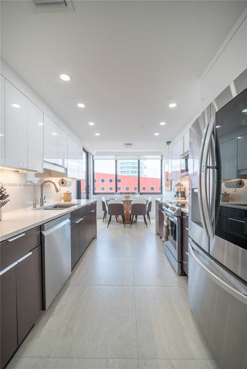 Small Image of 1581 BRICKELL AVE #PH-105, Miami Number 20