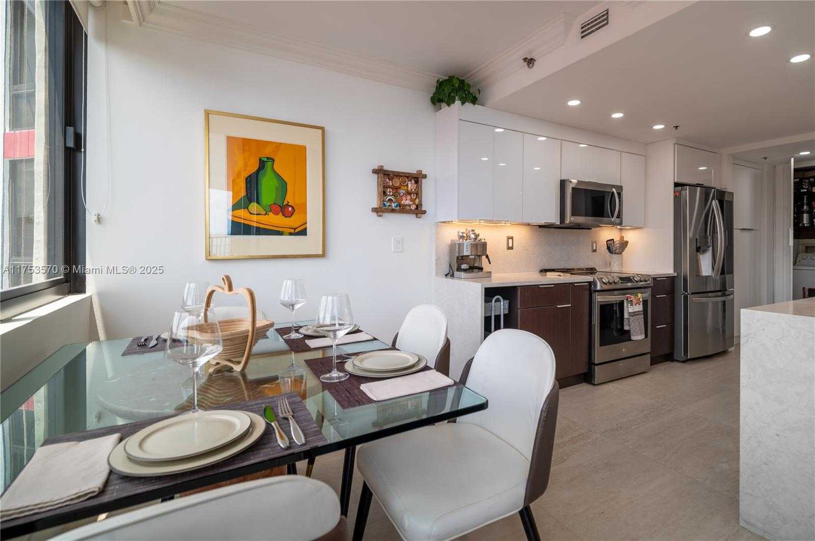 Small Image of 1581 BRICKELL AVE #PH-105, Miami Number 22
