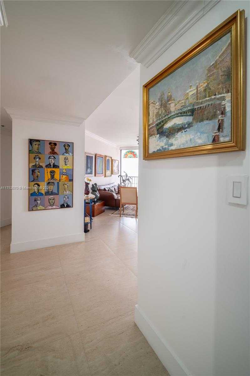 Small Image of 1581 BRICKELL AVE #PH-105, Miami Number 24