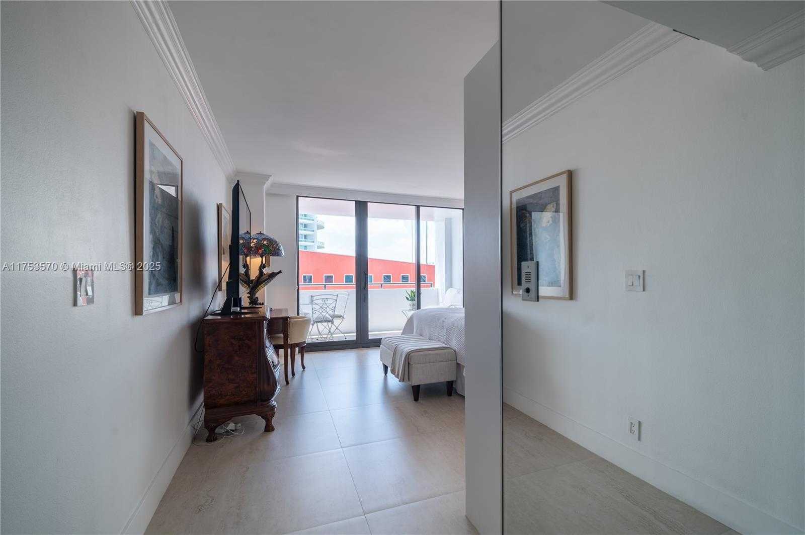 Small Image of 1581 BRICKELL AVE #PH-105, Miami Number 26