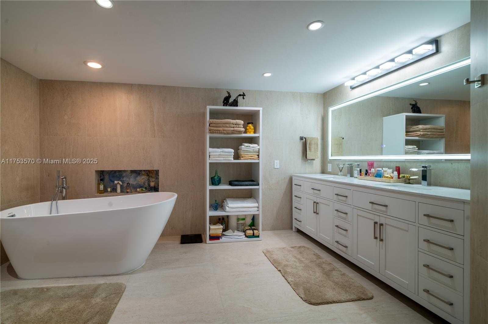 Small Image of 1581 BRICKELL AVE #PH-105, Miami Number 32