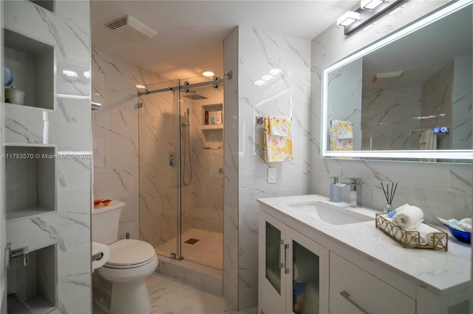 Small Image of 1581 BRICKELL AVE #PH-105, Miami Number 37