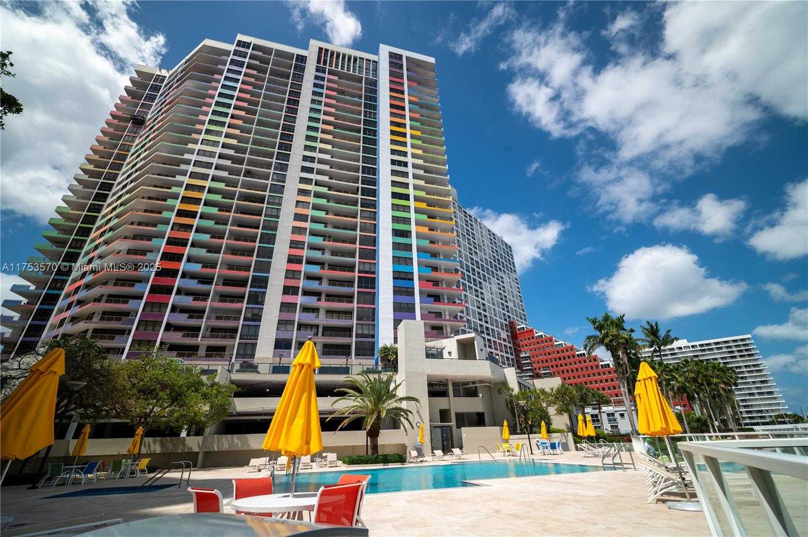 Small Image of 1581 BRICKELL AVE #PH-105, Miami Number 4
