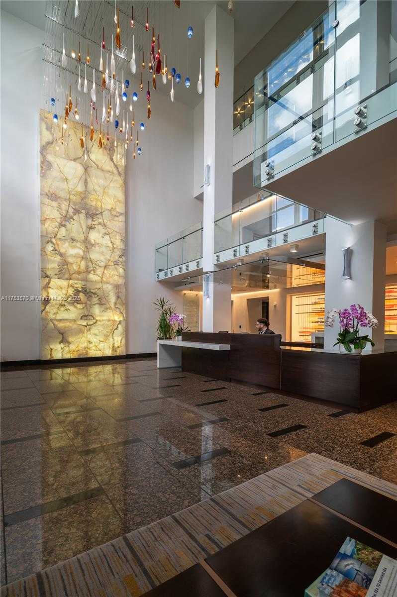 Small Image of 1581 BRICKELL AVE #PH-105, Miami Number 70