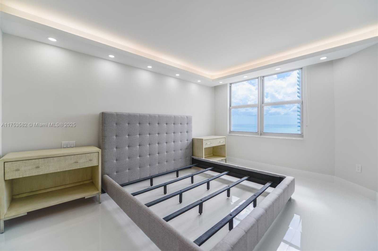 Small Image of 1950 SOUTH OCEAN DR #20L, Hallandale Beach Number 19