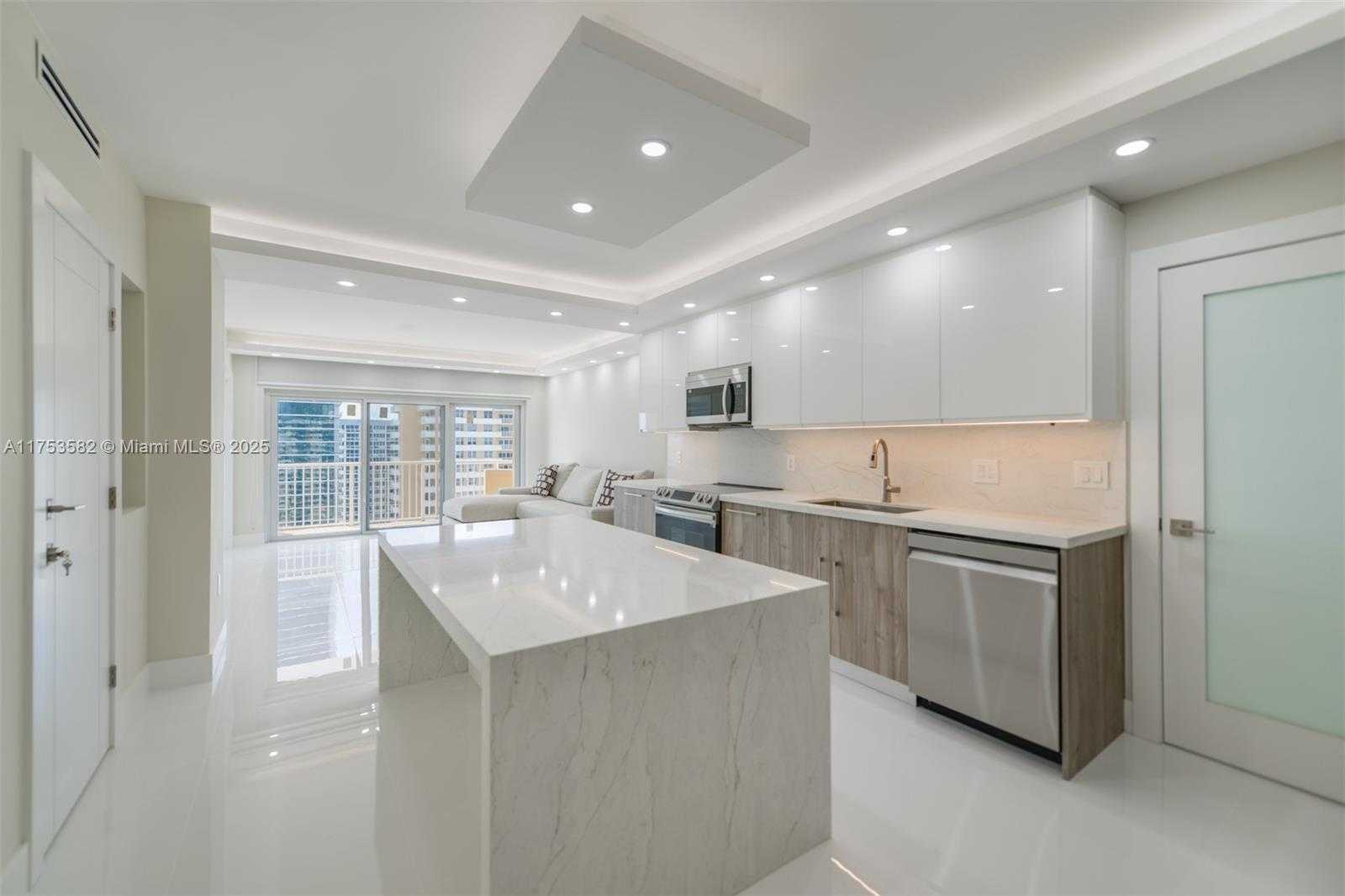 Small Image of 1950 SOUTH OCEAN DR #20L, Hallandale Beach Number 2