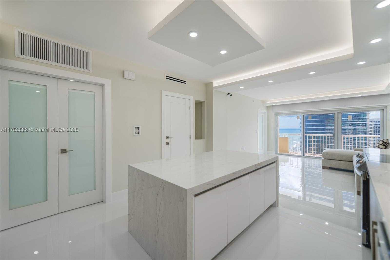 Small Image of 1950 SOUTH OCEAN DR #20L, Hallandale Beach Number 3