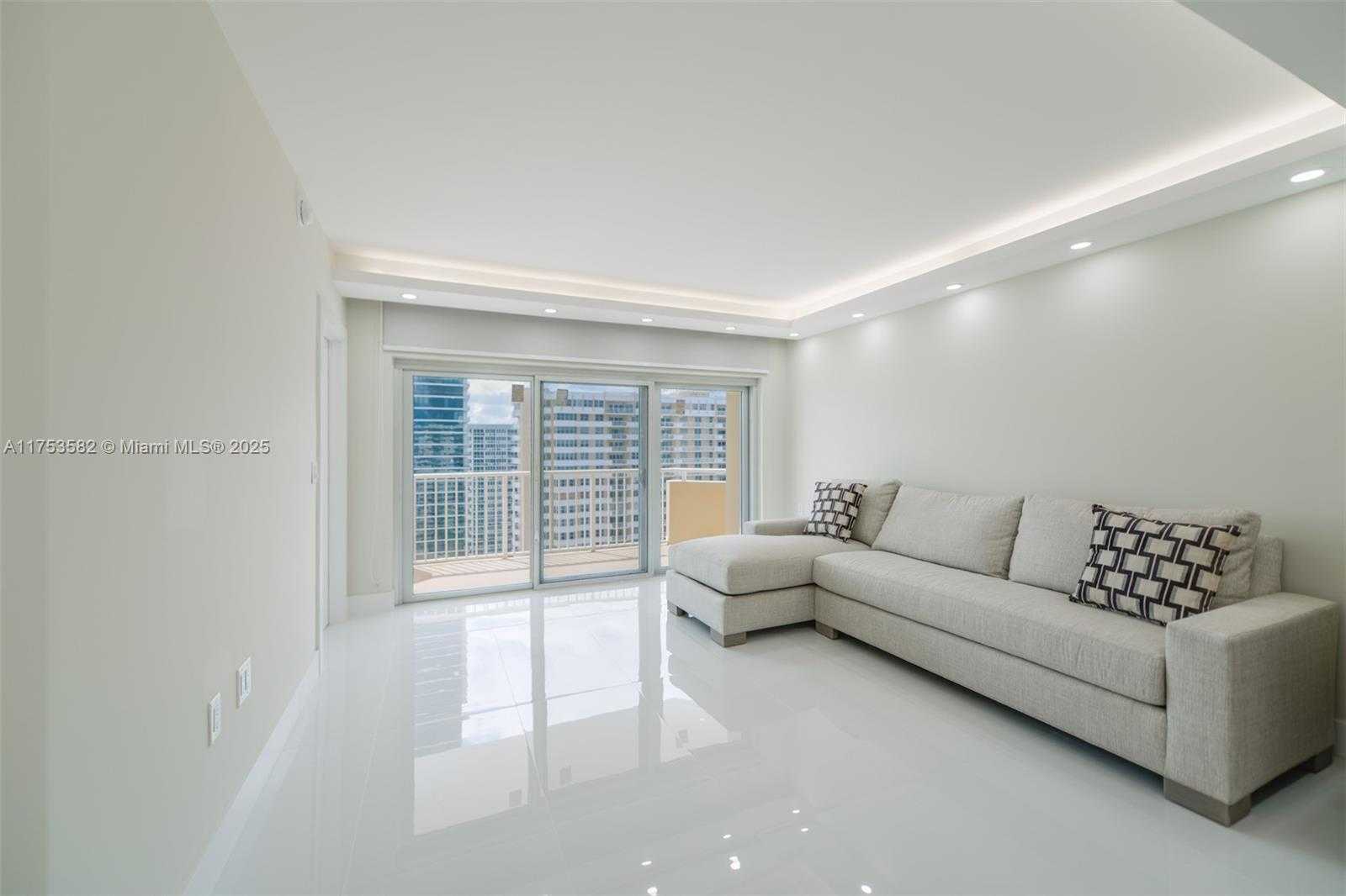 Small Image of 1950 SOUTH OCEAN DR #20L, Hallandale Beach Number 5