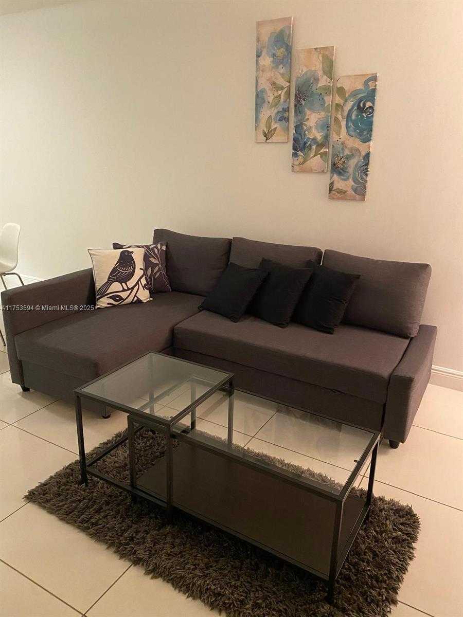 Small Image of 1750 NORTH BAYSHORE DR #2905, Miami Number 12