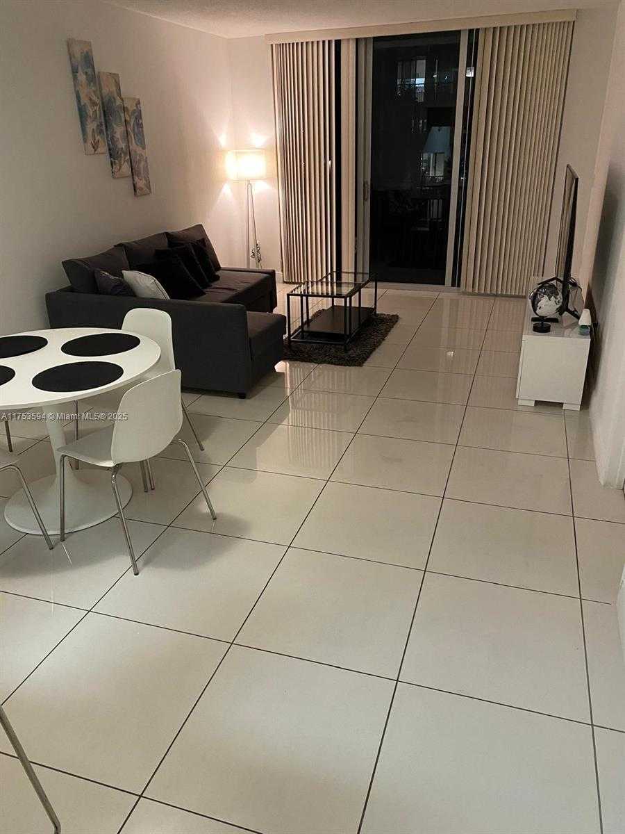 Small Image of 1750 NORTH BAYSHORE DR #2905, Miami Number 9