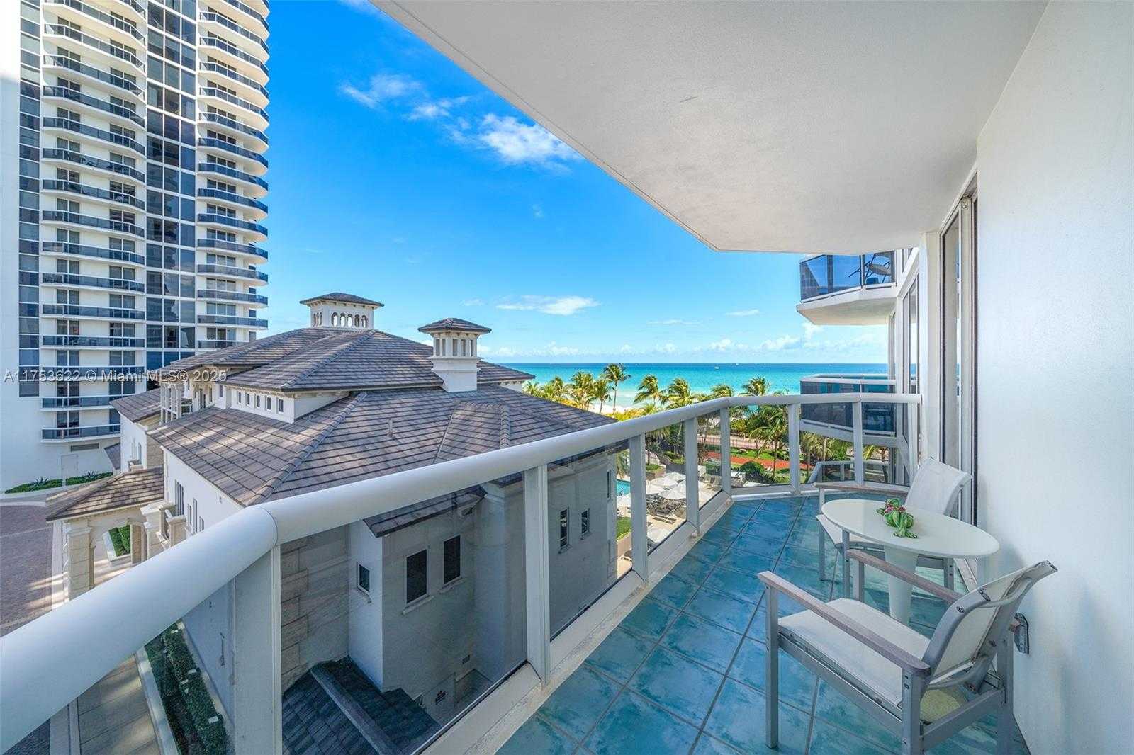 Small Image of 4775 COLLINS AVE #601, Miami Beach Number 15
