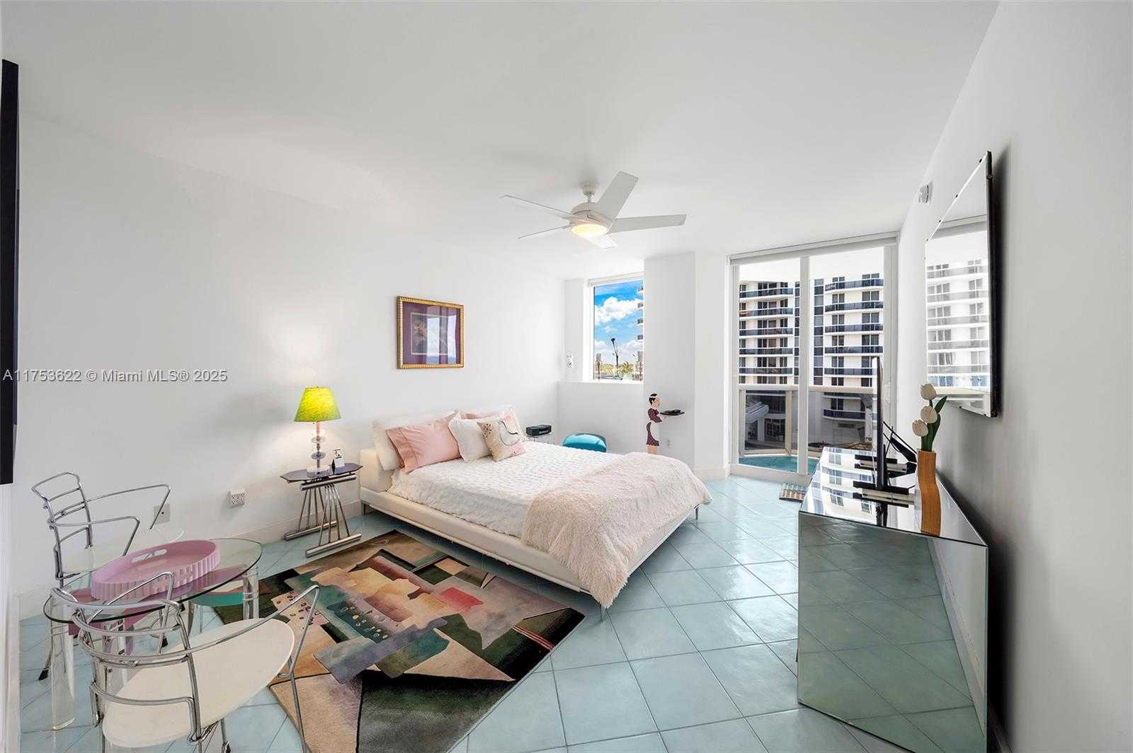 Small Image of 4775 COLLINS AVE #601, Miami Beach Number 18