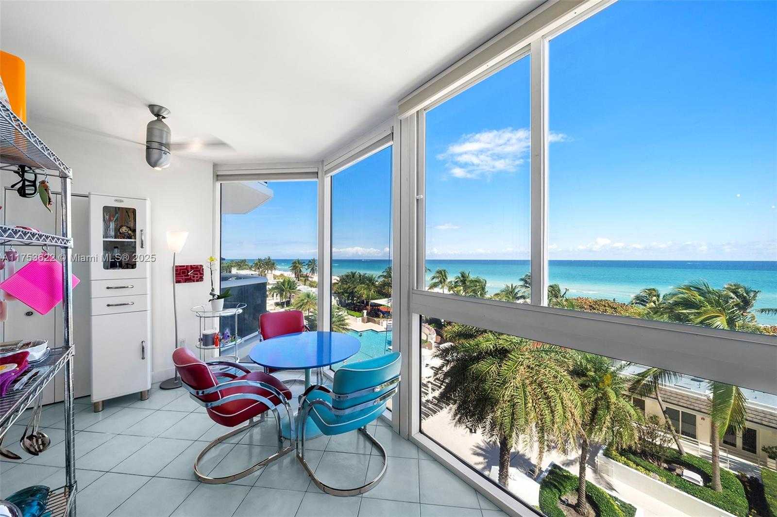 Small Image of 4775 COLLINS AVE #601, Miami Beach Number 24