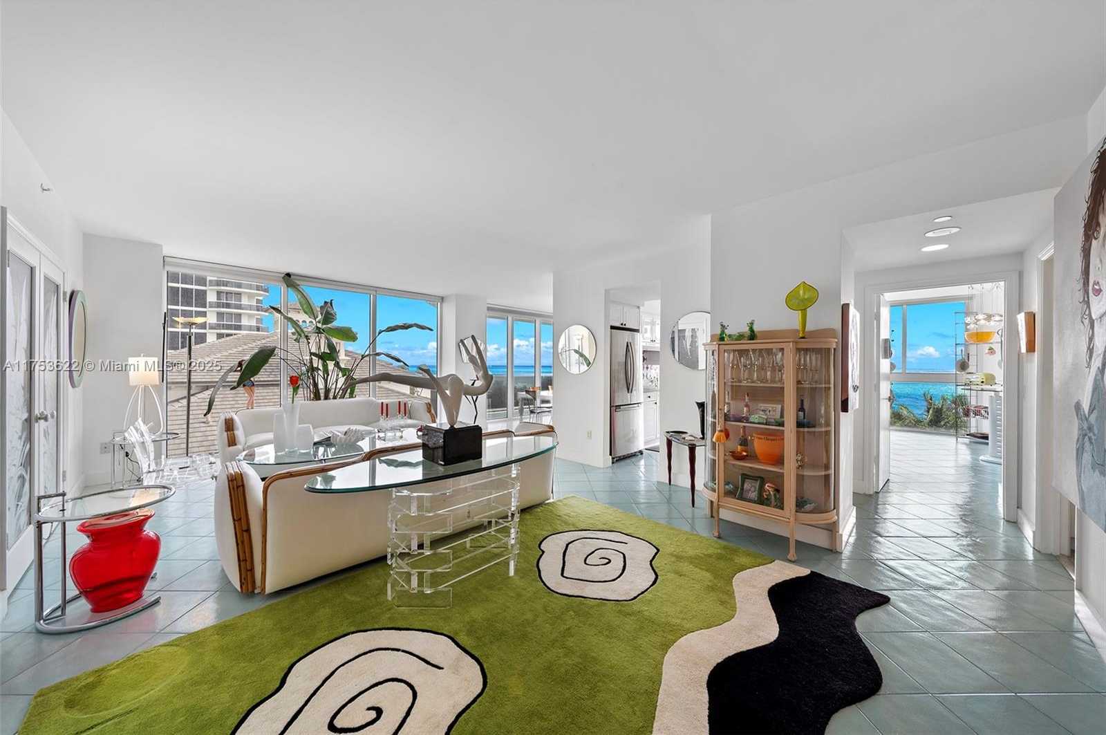 Small Image of 4775 COLLINS AVE #601, Miami Beach Number 3