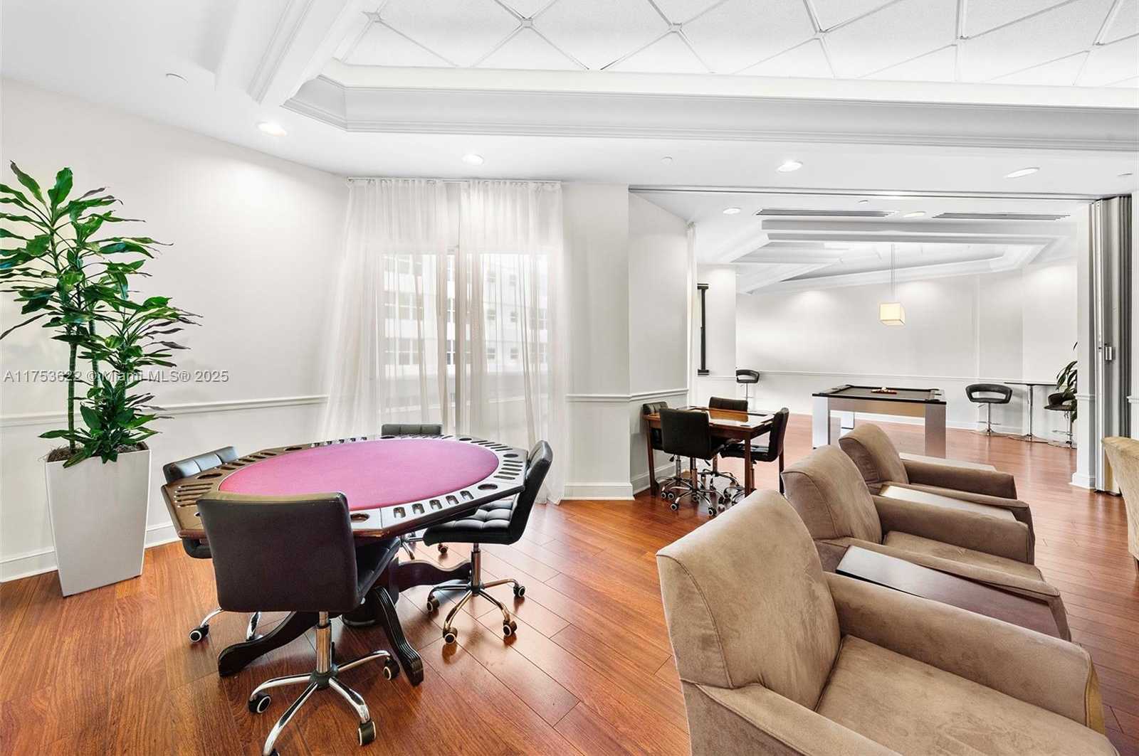 Small Image of 4775 COLLINS AVE #601, Miami Beach Number 52