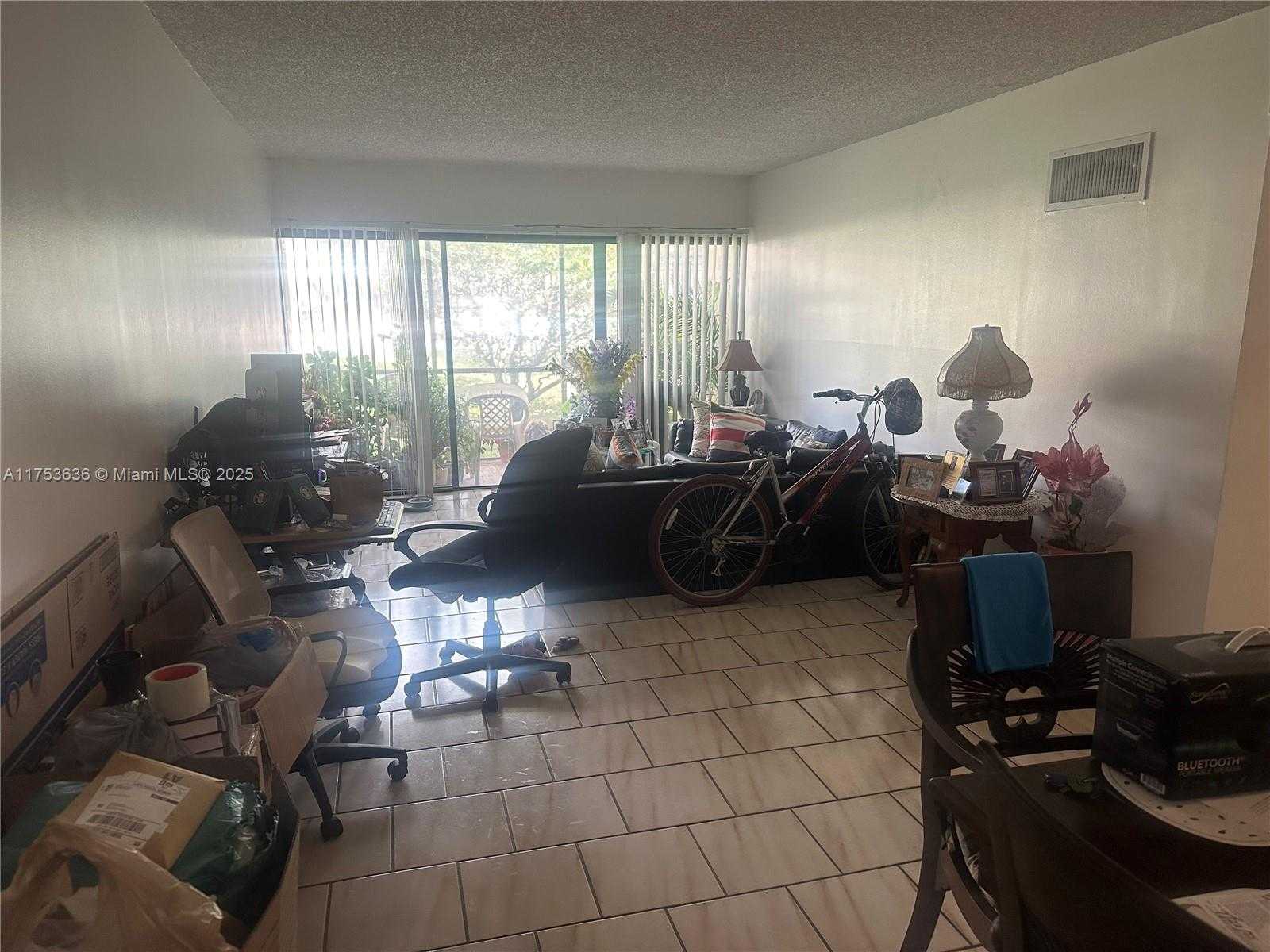 Small Image of 5851 WASHINGTON ST #84, Hollywood Number 10