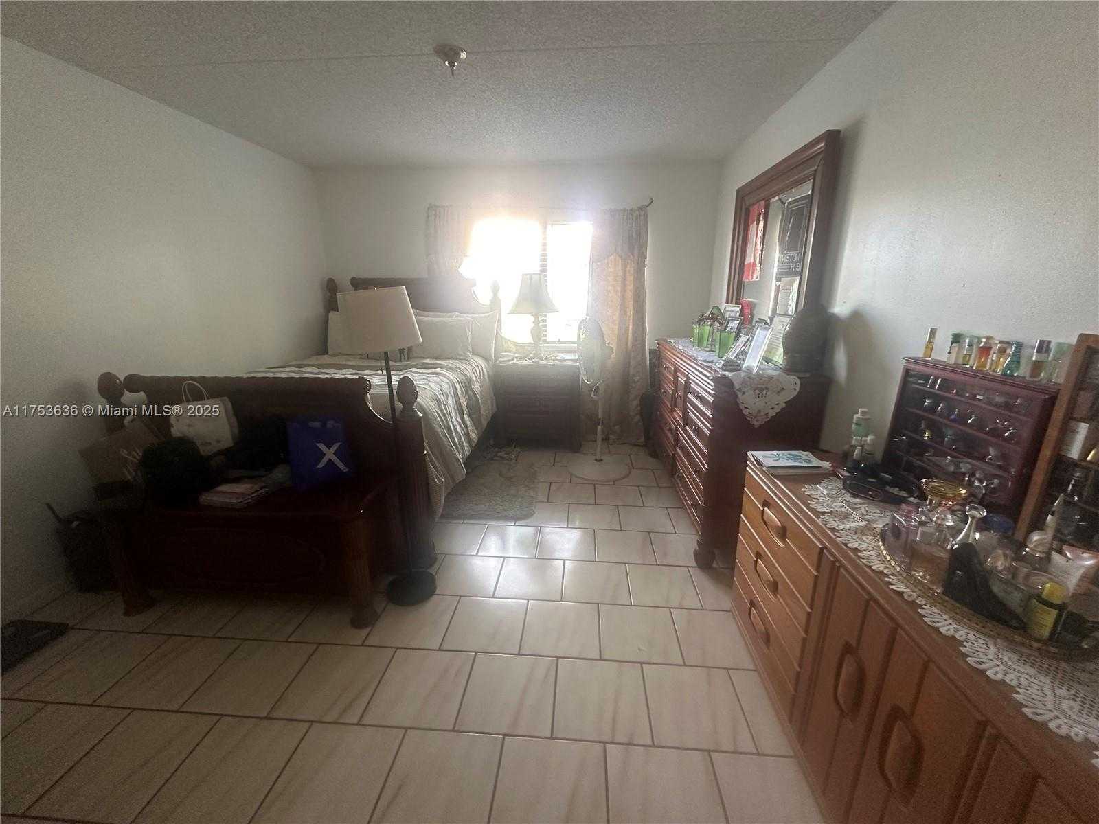 Small Image of 5851 WASHINGTON ST #84, Hollywood Number 18