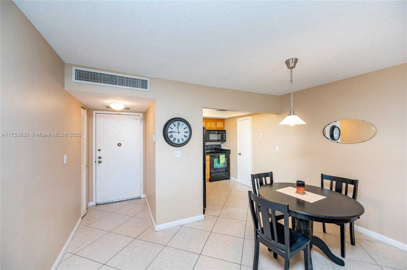 Small Image of 100 GOLDEN ISLES DR #104, Hallandale Beach Number 13