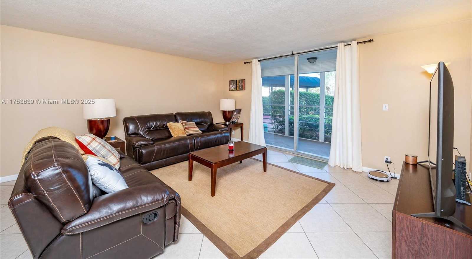 Small Image of 100 GOLDEN ISLES DR #104, Hallandale Beach Number 18