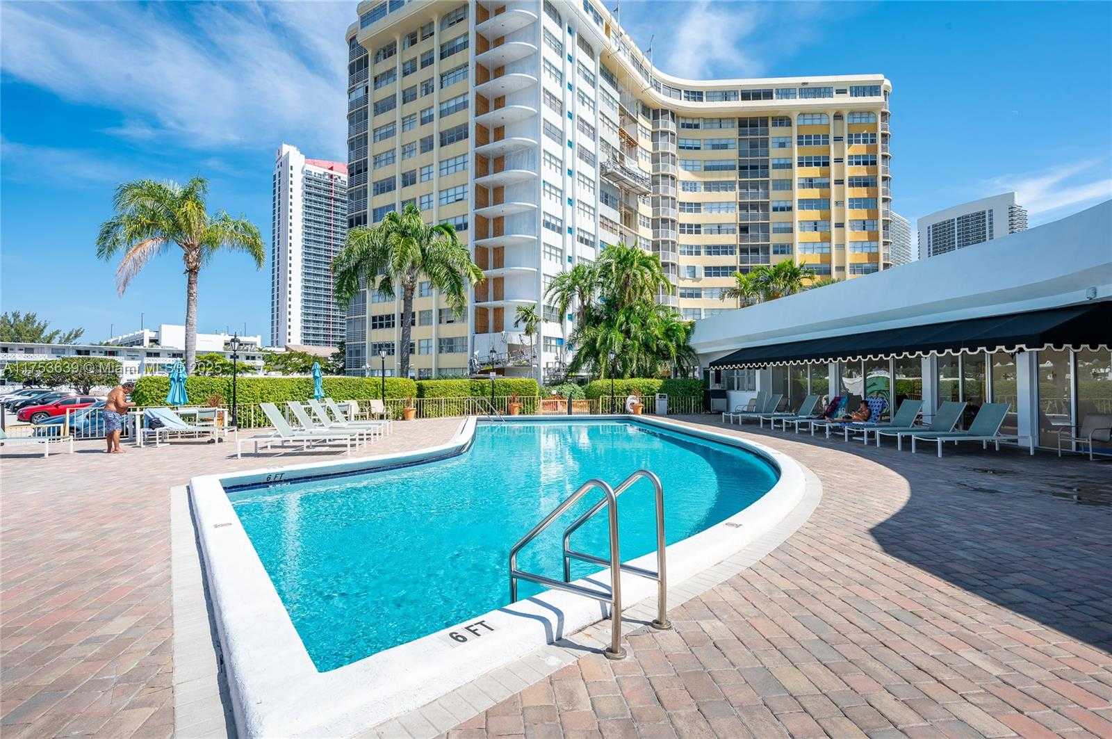 Small Image of 100 GOLDEN ISLES DR #104, Hallandale Beach Number 2