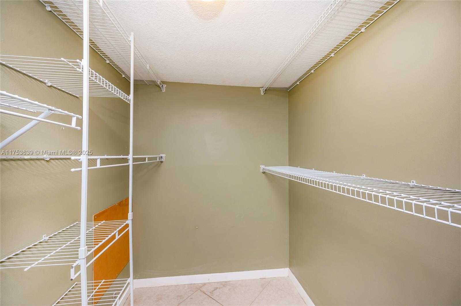 Small Image of 100 GOLDEN ISLES DR #104, Hallandale Beach Number 22