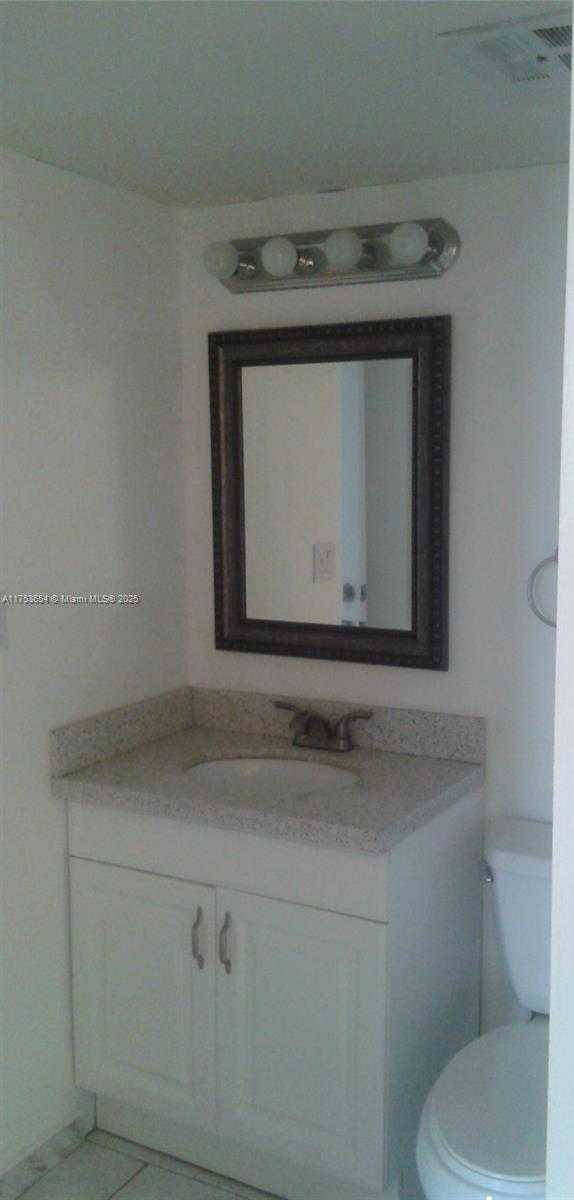 Small Image of 3101 #504, Aventura Number 5