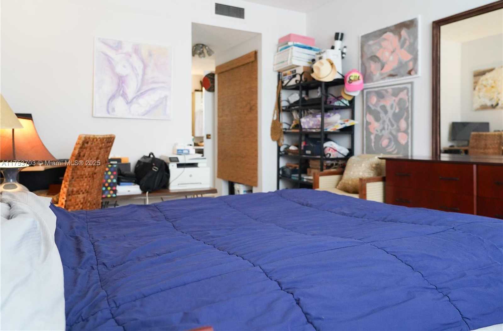 Small Image of 500 BAYVIEW DR #1219, Sunny Isles Beach Number 18