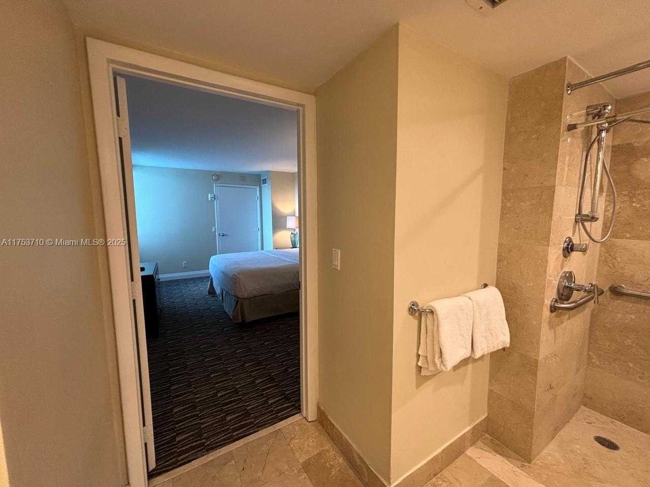 Small Image of 2670 Sunrise Blvd, Fort Lauderdale, FL 33304, USA Number 11