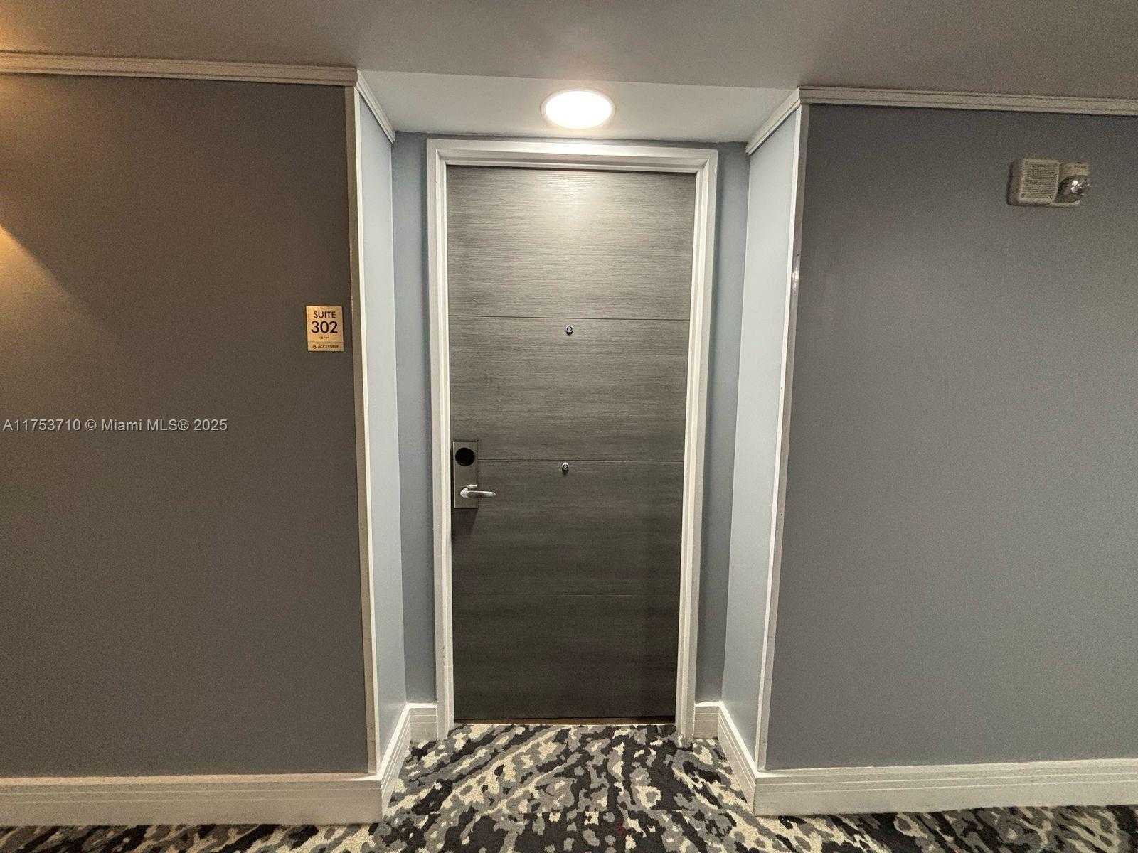 Small Image of 2670 Sunrise Blvd, Fort Lauderdale, FL 33304, USA Number 21