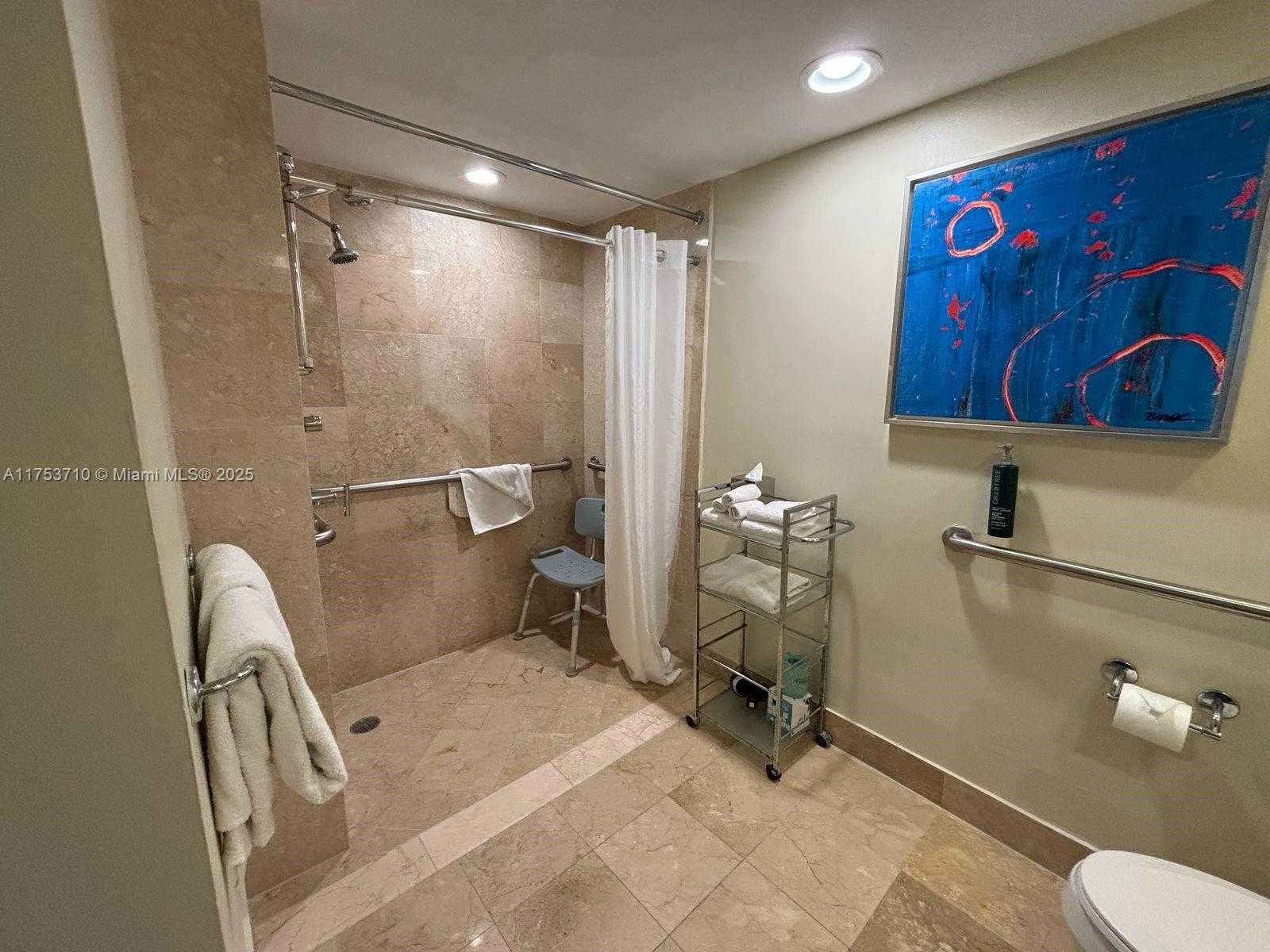 Small Image of 2670 Sunrise Blvd, Fort Lauderdale, FL 33304, USA Number 8
