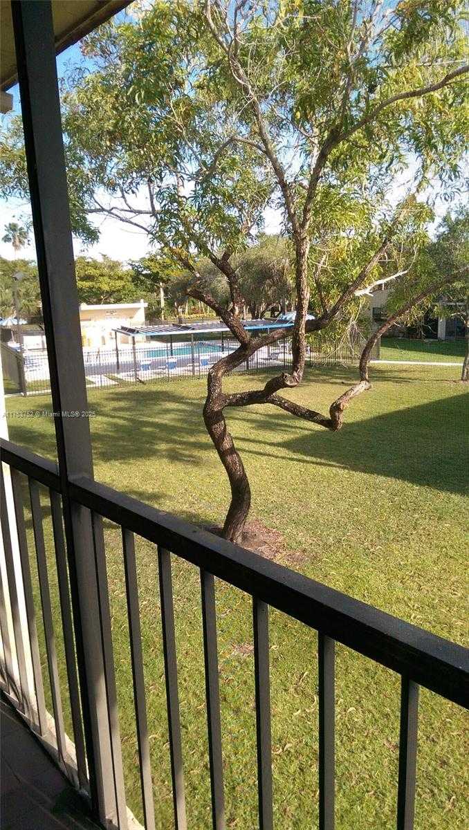 Imagen de Pequeño Objeto
