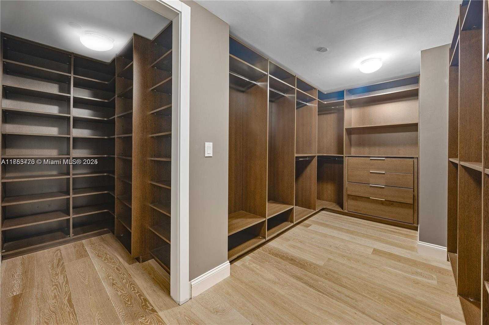 Small Image of 17001 COLLINS AVE #4705, Sunny Isles Beach Number 11