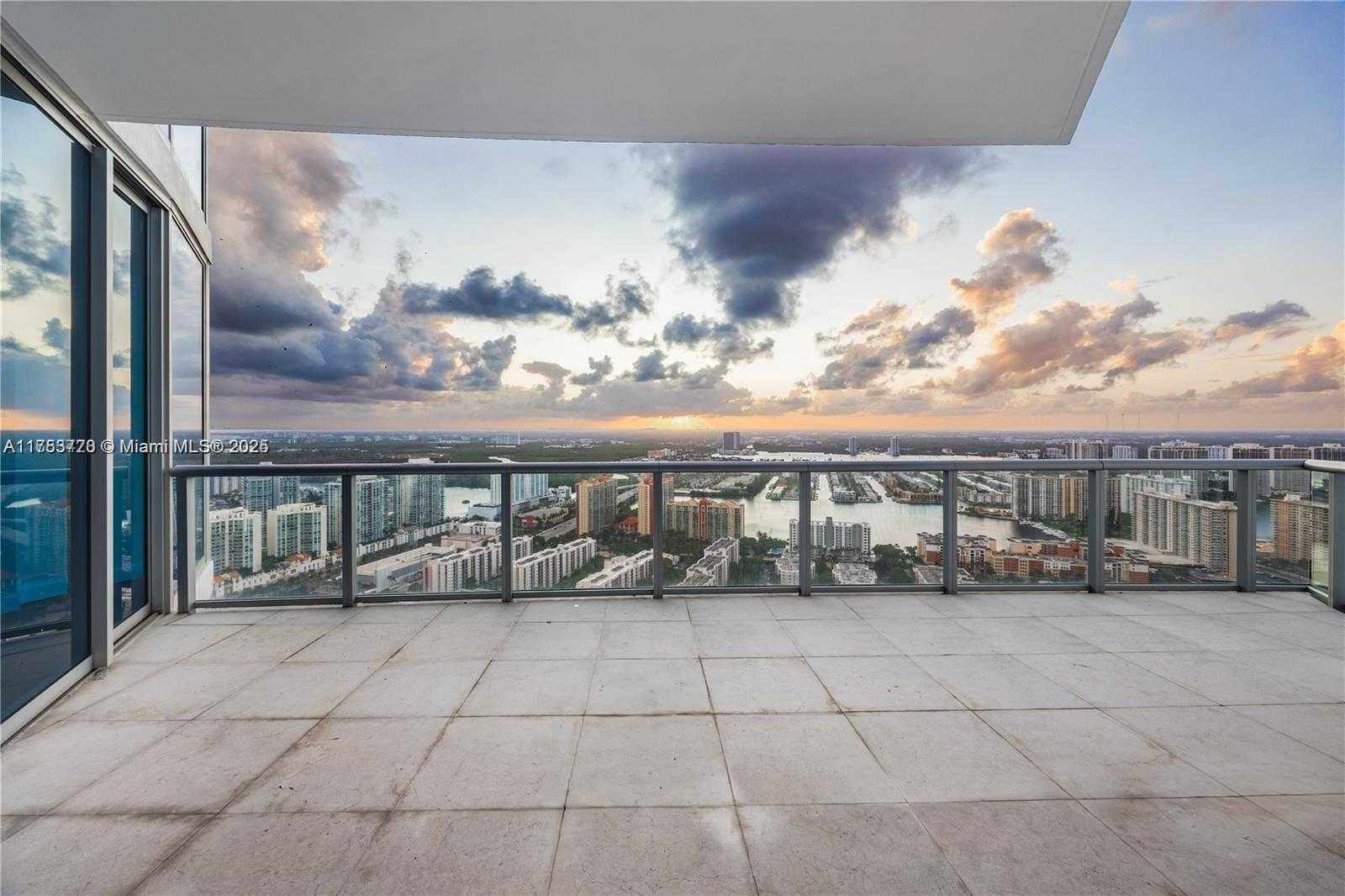 Small Image of 17001 COLLINS AVE #4705, Sunny Isles Beach Number 16