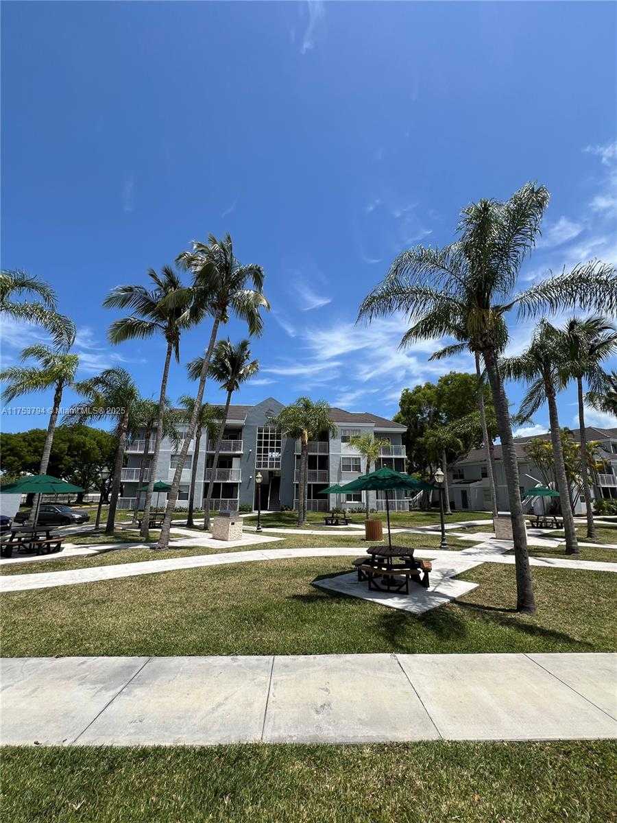 Small Image of 8640 SOUTH WEST 212TH ST #303, Cutler Bay Number 19