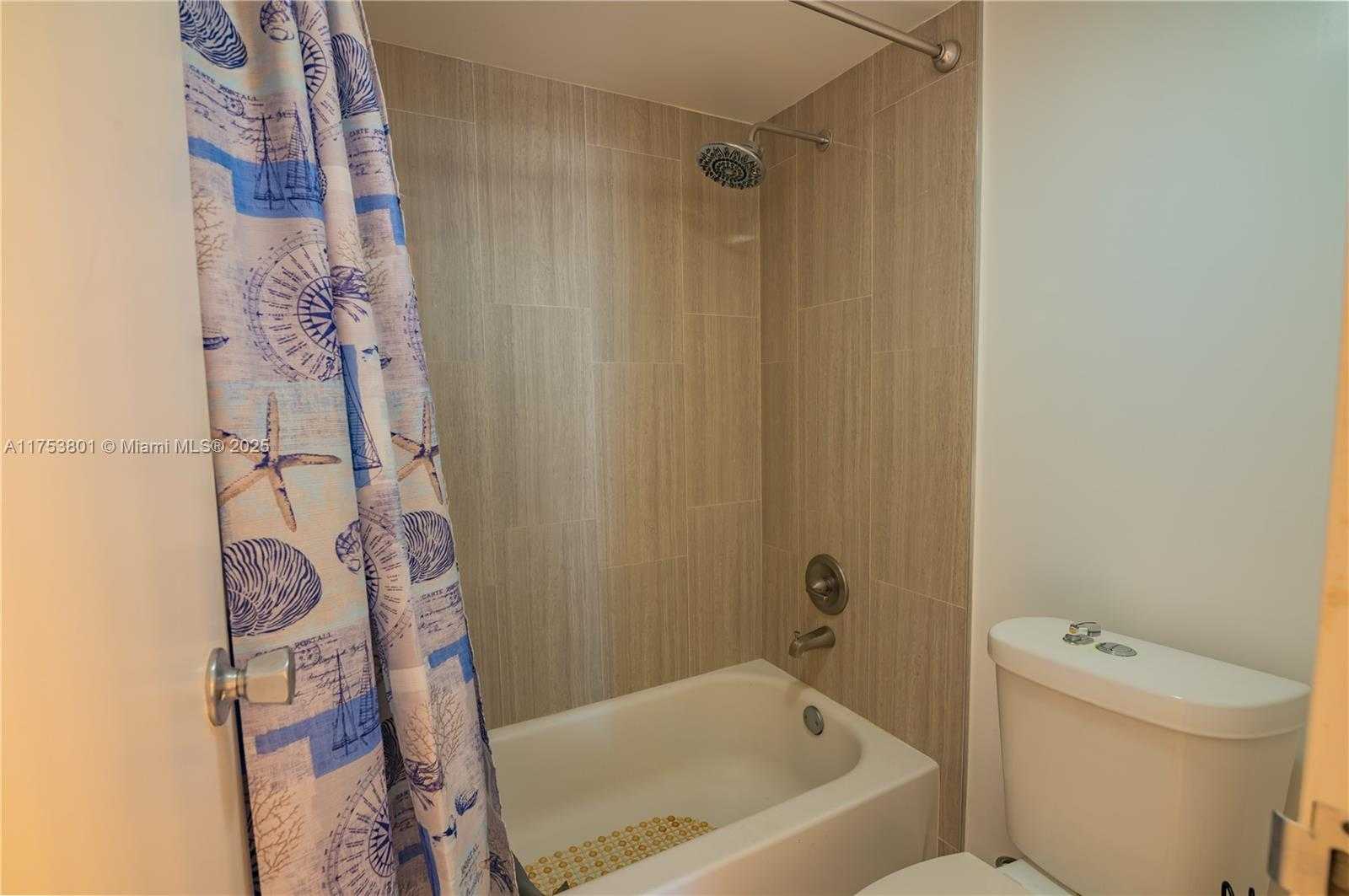 Small Image of 3675 NORTH COUNTRY CLUB DR #2202, Aventura Number 23