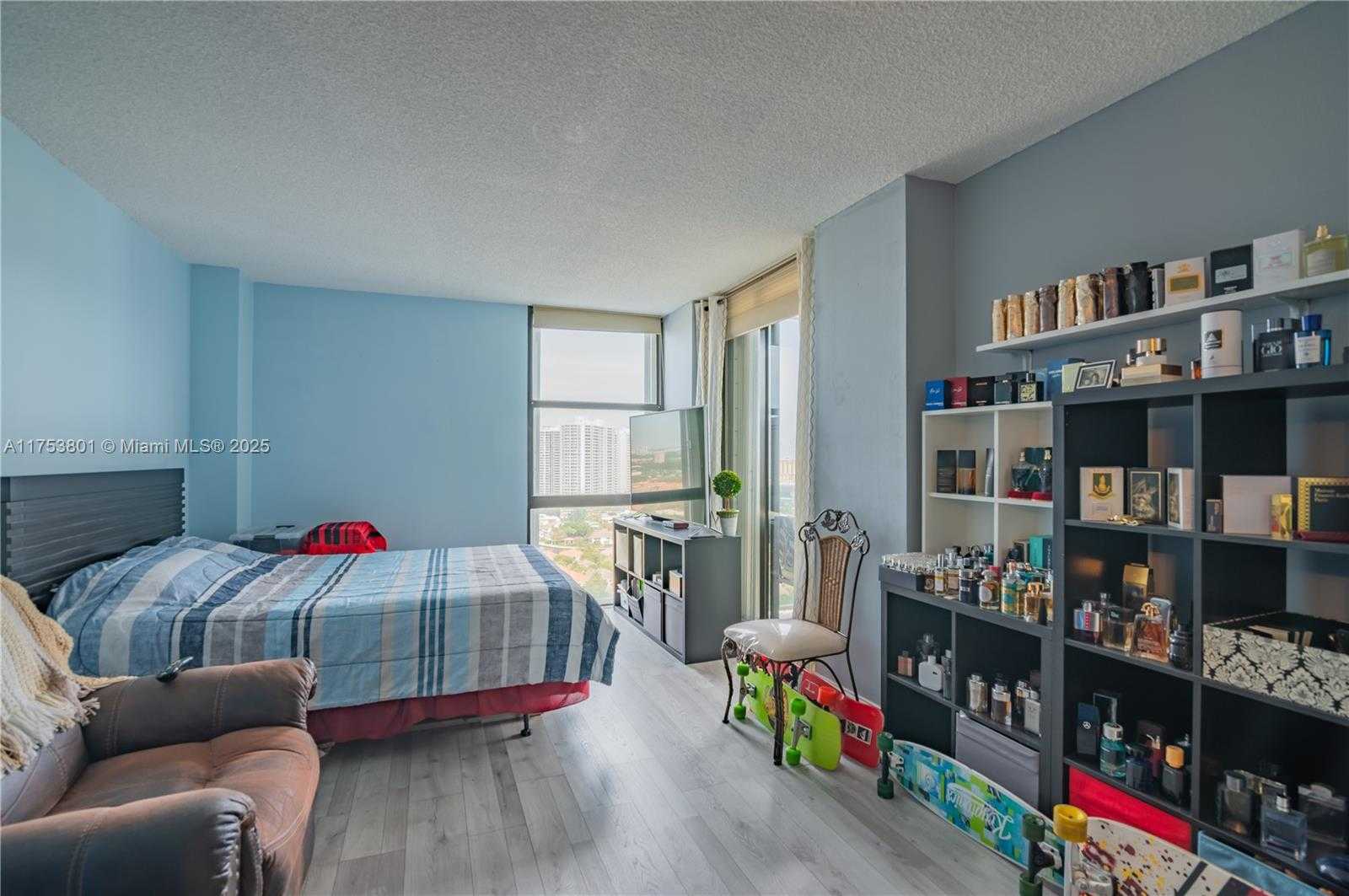 Small Image of 3675 NORTH COUNTRY CLUB DR #2202, Aventura Number 25