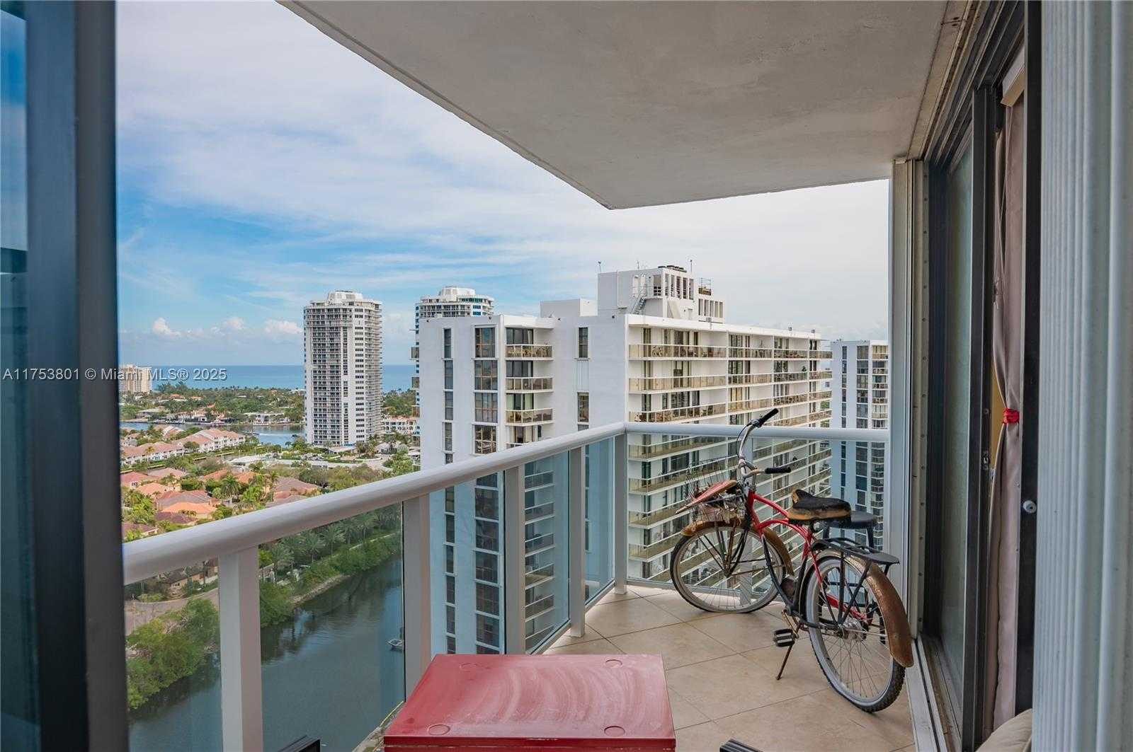 Small Image of 3675 NORTH COUNTRY CLUB DR #2202, Aventura Number 28