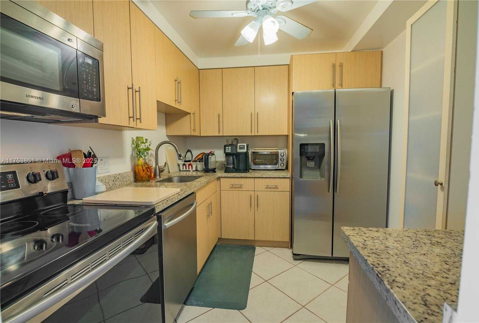 Small Image of 3675 NORTH COUNTRY CLUB DR #2202, Aventura Number 5