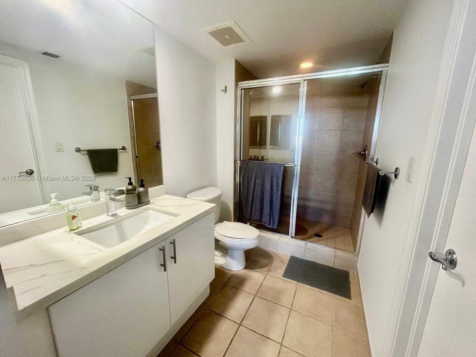 Small Image of 19501 WEST COUNTRY CLUB DR #709, Aventura Number 11