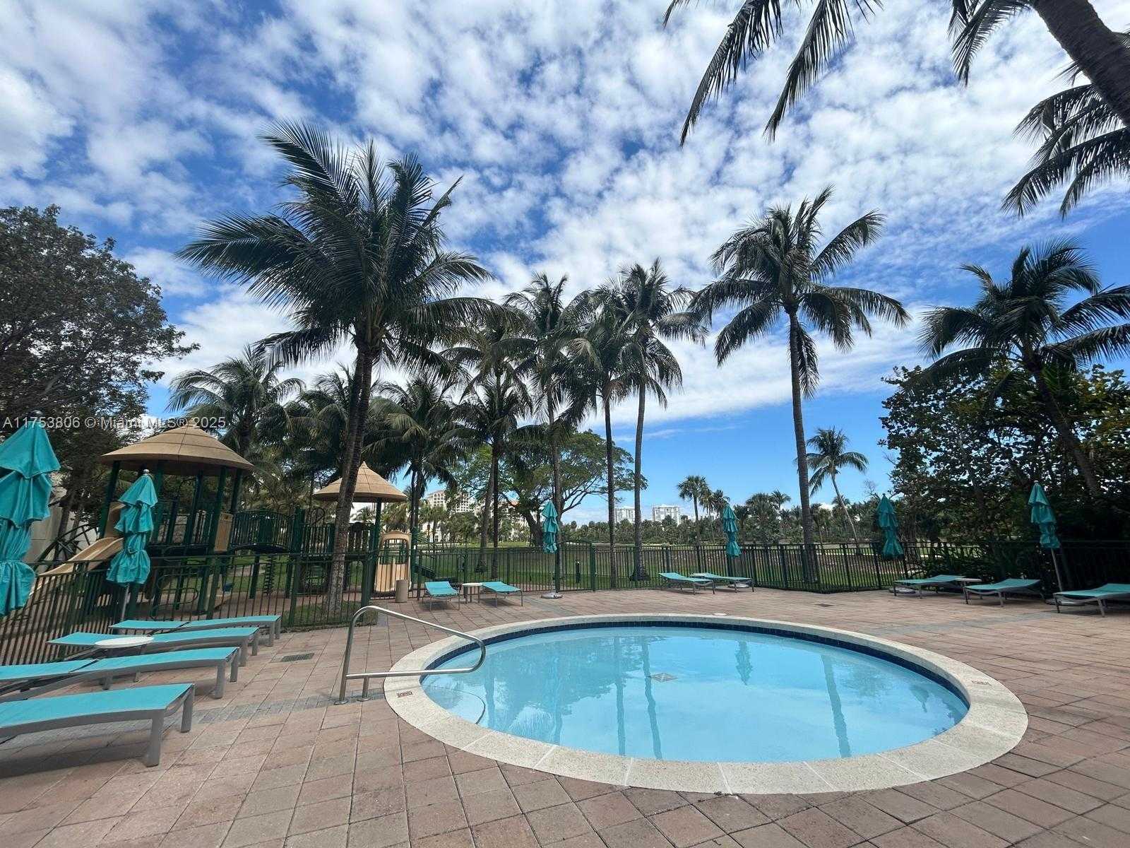 Small Image of 19501 WEST COUNTRY CLUB DR #709, Aventura Number 18