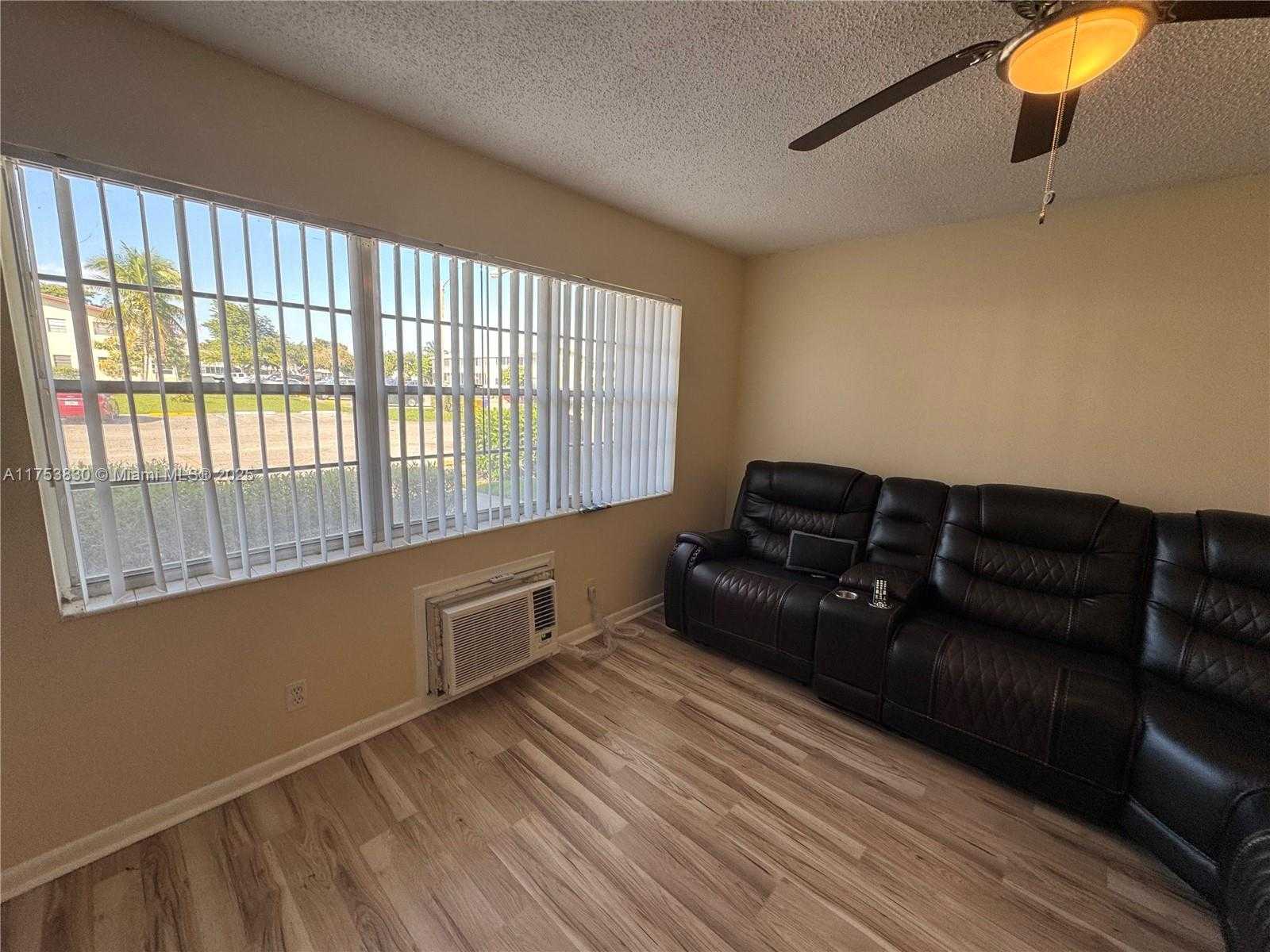 Small Image of 174 CHATHAM #I, West Palm Beach Number 12