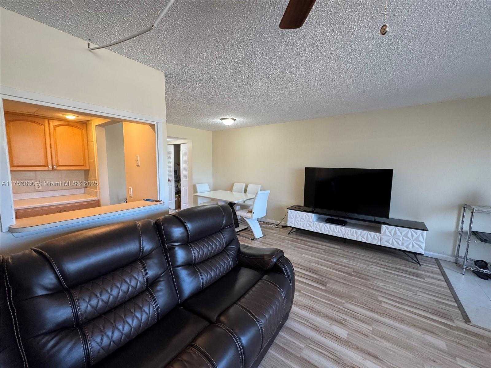Small Image of 174 CHATHAM #I, West Palm Beach Number 13