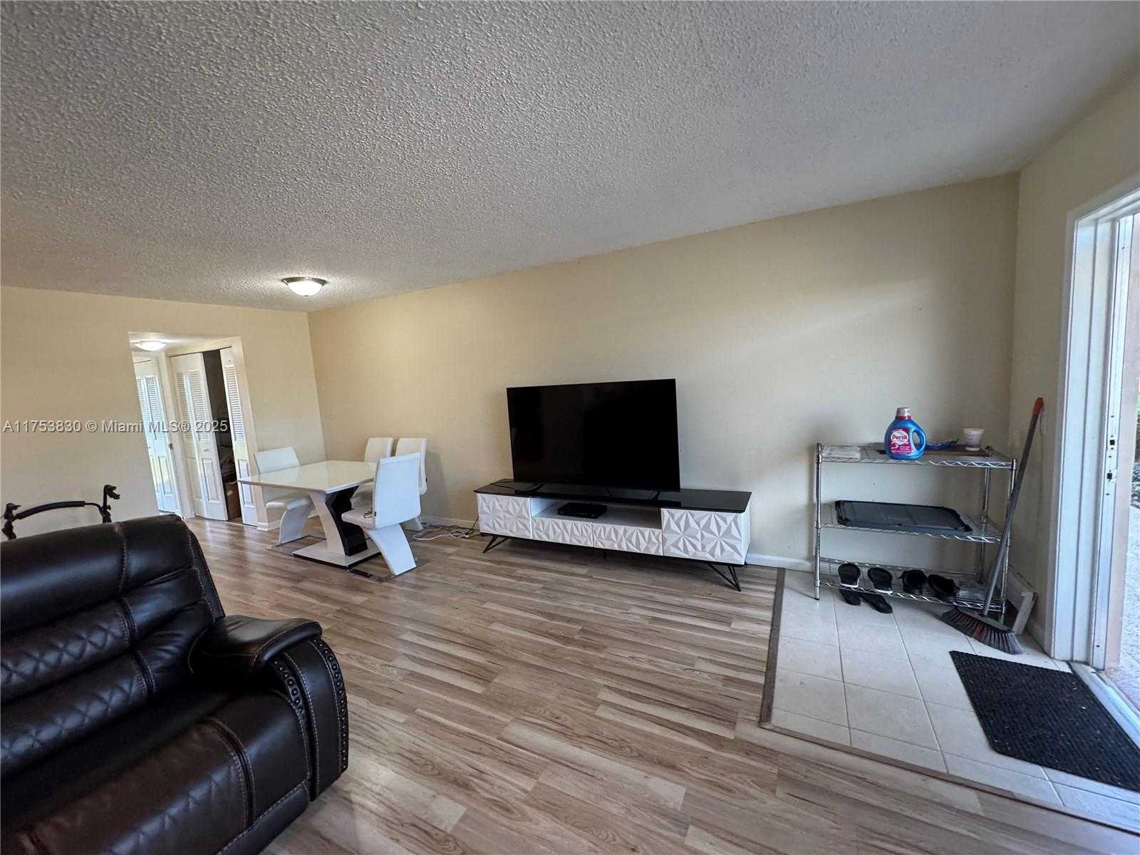 Small Image of 174 CHATHAM #I, West Palm Beach Number 8