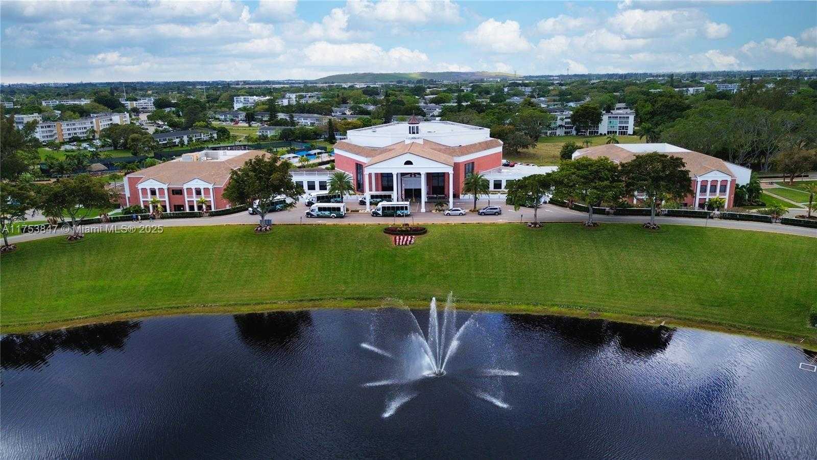 Small Image of 2009 NORTH FARNHAM N #2009, Deerfield Beach Number 25