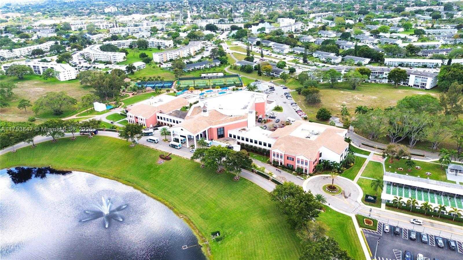 Small Image of 2009 NORTH FARNHAM N #2009, Deerfield Beach Number 27