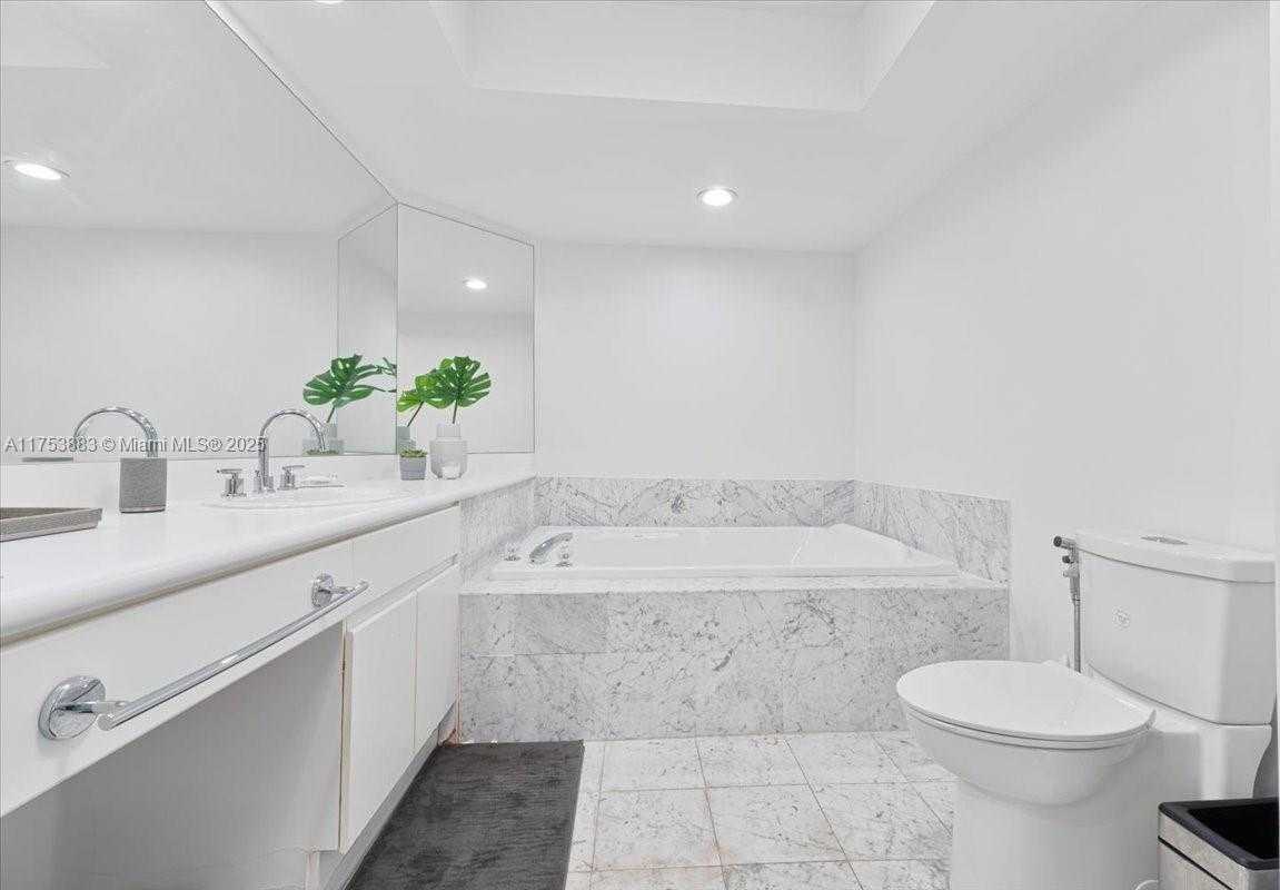 Small Image of 16400 COLLINS AVE #1542, Sunny Isles Beach Number 21