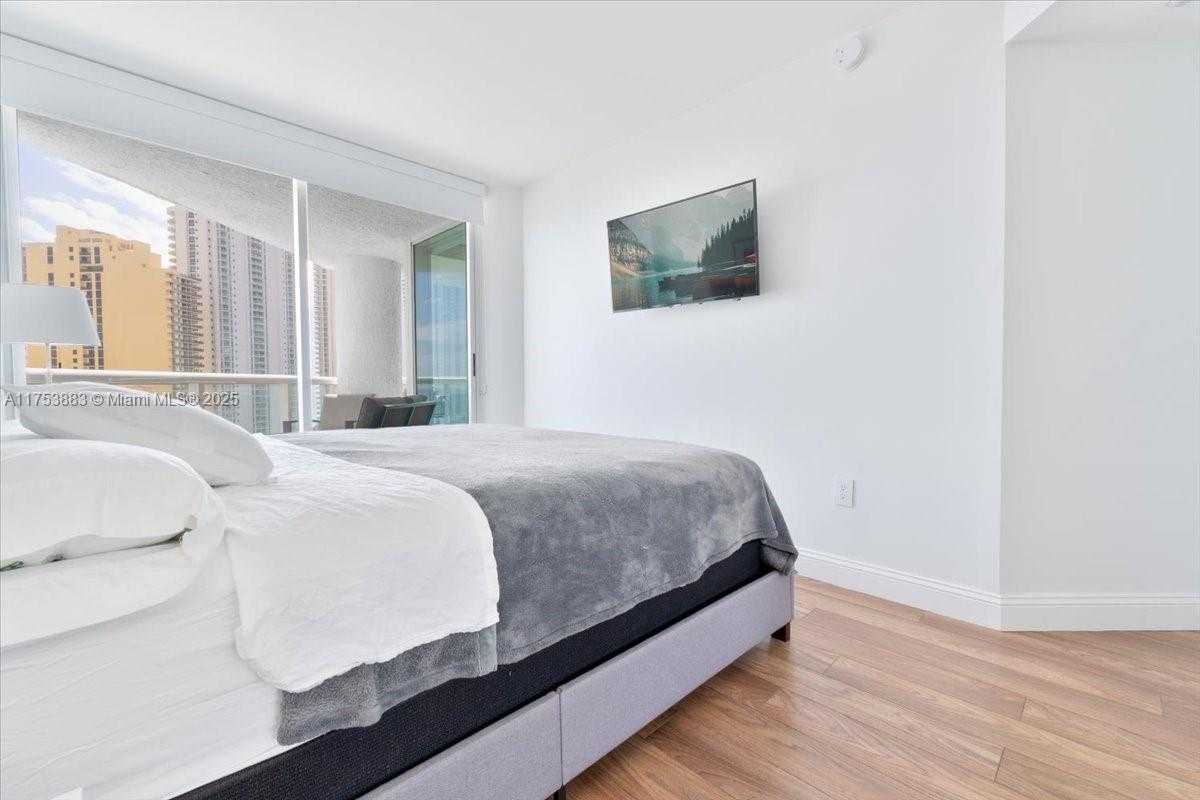 Small Image of 16400 COLLINS AVE #1542, Sunny Isles Beach Number 26