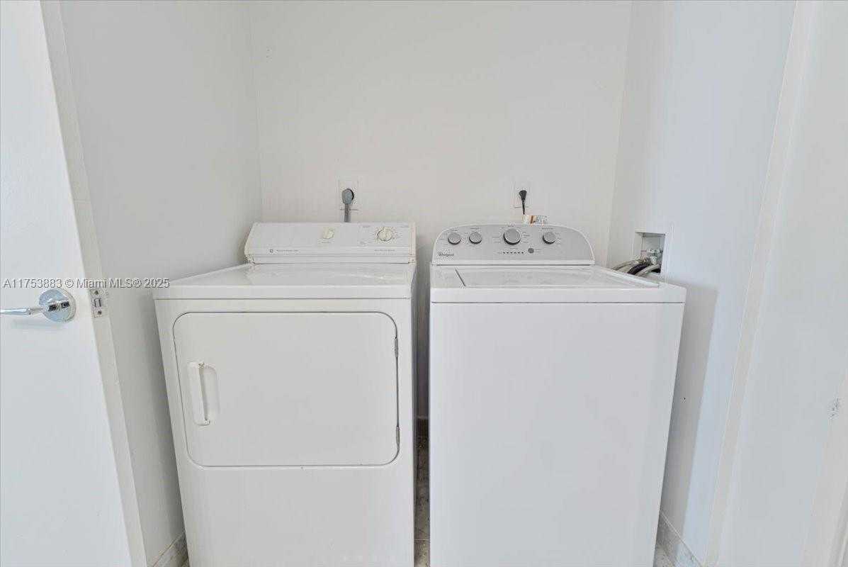 Small Image of 16400 COLLINS AVE #1542, Sunny Isles Beach Number 28